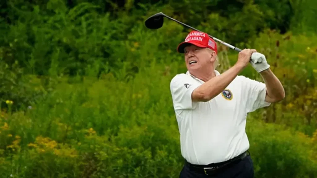 aircraft near Trump’s golf course